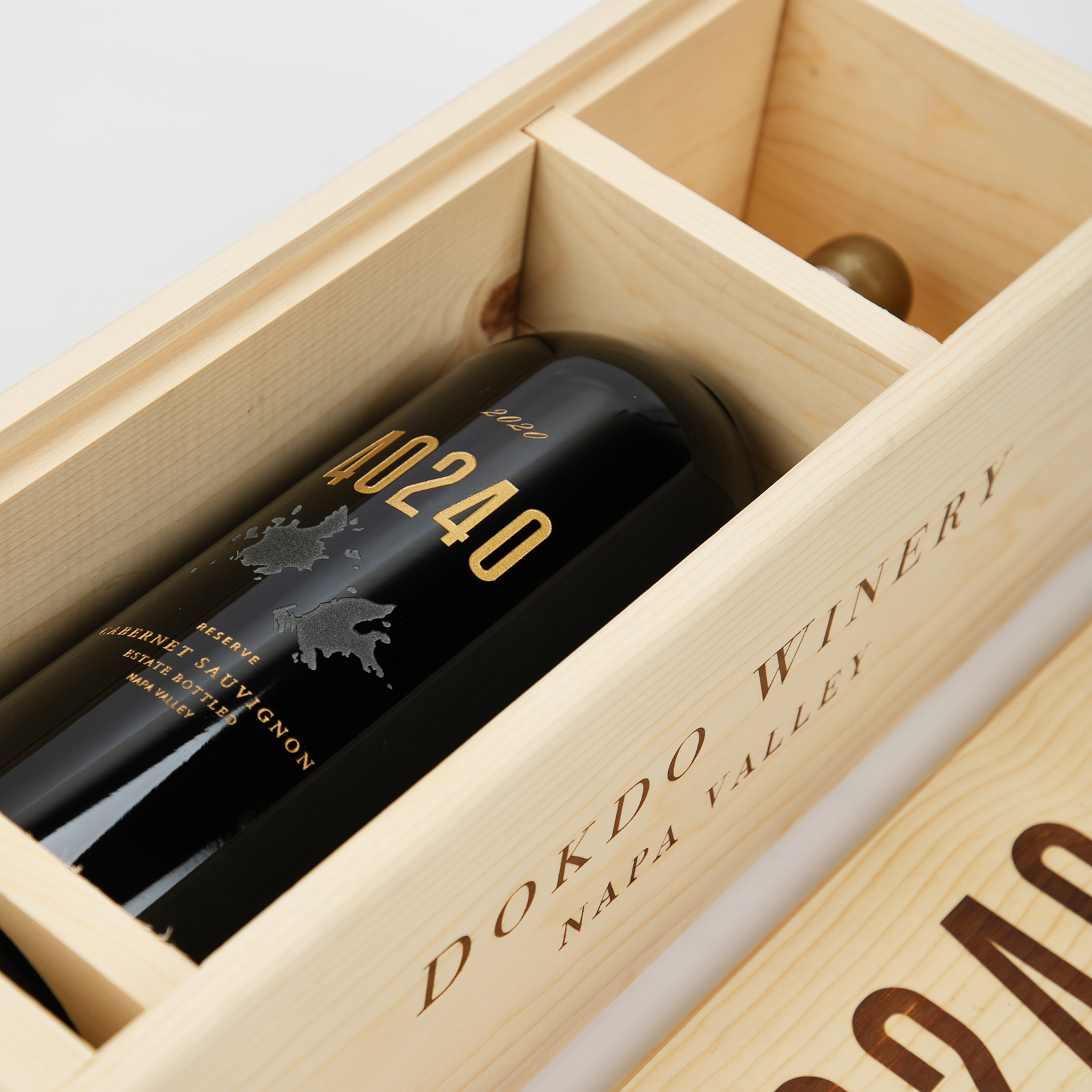 40240 Cabernet Sauvignon 2020 Magnum Etched Bottle* 1.5L Wooden Case